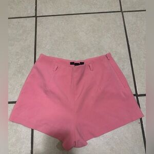 Modern mini shorts in pink